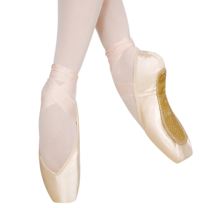 Grishko - 'Maya'  V-Vamp Medium Shank Classic shank Pointe Shoes