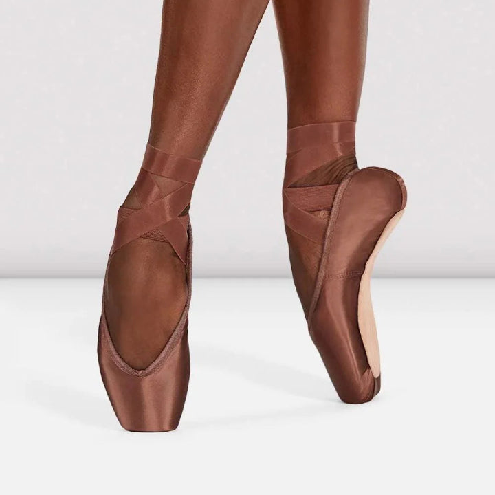 Bloch - 'Heritage' Low V-Vamp Flexible Supportive Strong Shank Pointe Shoe